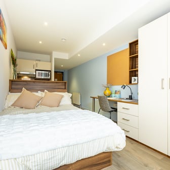 Premium Studio - Image 2